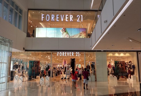 Forever-21-thuong-hieu-thoi-trang