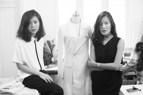 Hai nhà thiết kế trẻ của thương hiệu thời trang Wephobia: Minh Anh và Cúc Nguyễn