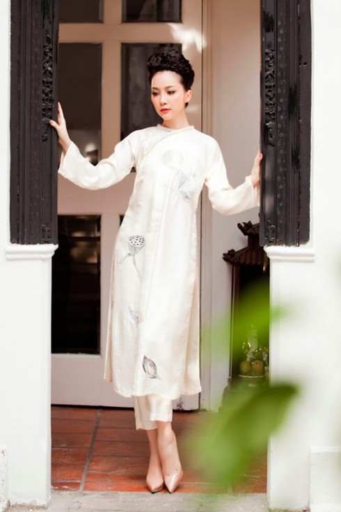 cac mau ao dai dep phom rong