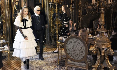 Cara Delevingne Chanel 6