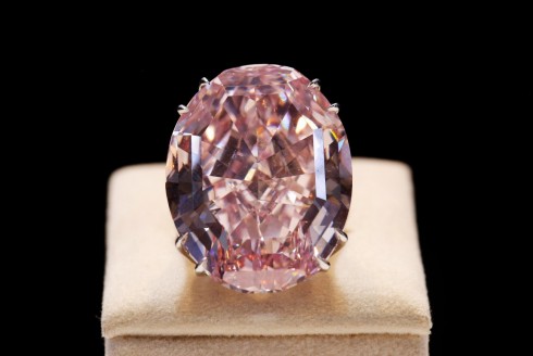 Dang cap cua Pink Star Diamond Ring