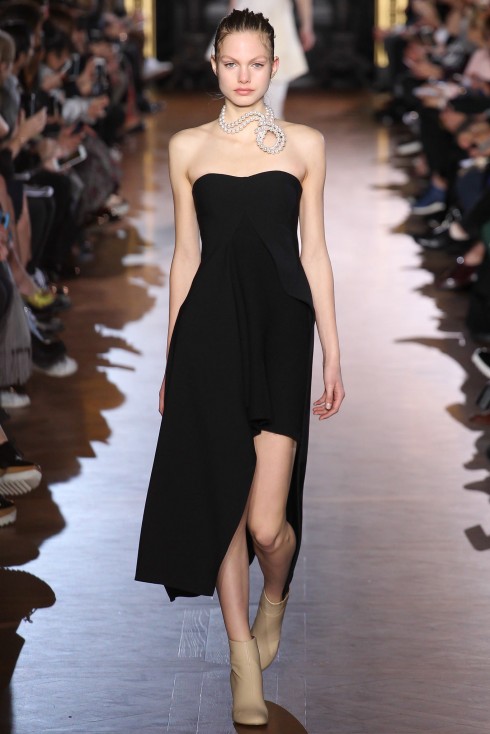 Vòng cổ thời trang thu đông 2015 Stella Mccartney
