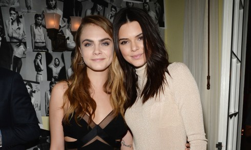 Cara Delevingne và cô bạn thân Kendall Jenner