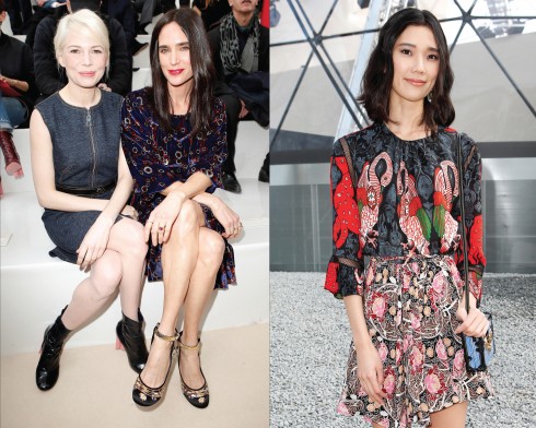 Hình trái: Michelle Williams và Jennifer Connelly ngồi ở hàng ghế đầu. Hình phải: Người mẫu Tao Okamoto