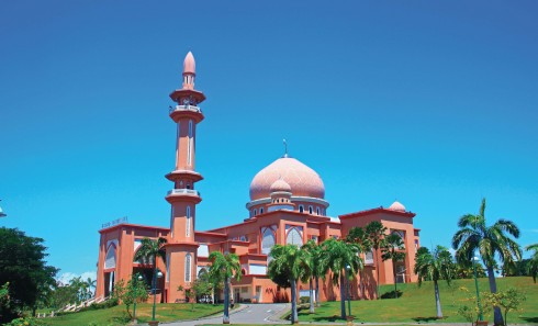 Mỗi công trình tôn giáo tại Kota Kinabalu đều là một địa điểm tham quan thú vị với kiến trúc độc đáo.