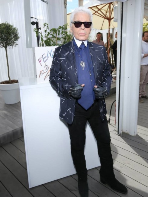 Karl Lagerfeld trong buổi giới thiệu sách "Fendi by Karl Lagerfeld" tại Plage Royale.