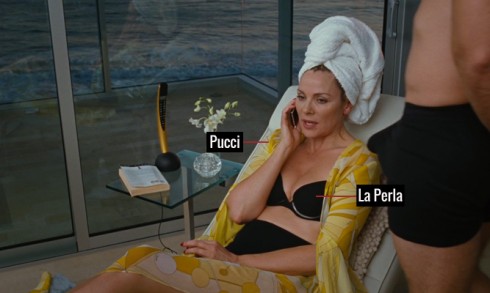 Gợi cảm trong bộ bikini của La Perla, áo voan khoác ngoài của Pucci