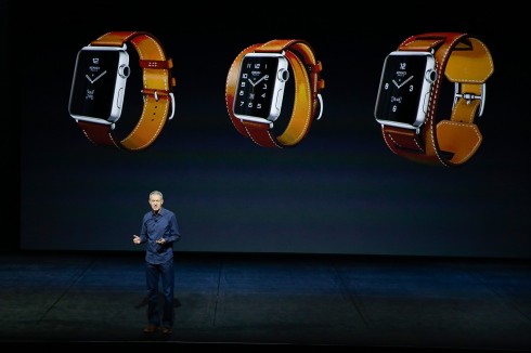 Ba mẫu Apple Watch Hermès trong ngày giới thiệu (từ trái qua): 
