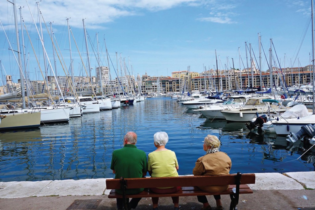 Cảng biển Marseillethanh bình.