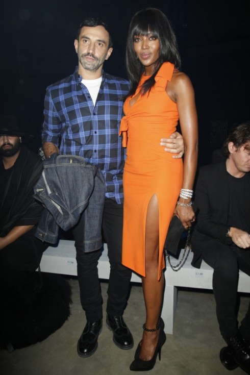 Riccardo-Tisci-Naomi-Campbell-versace-show