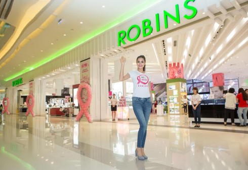 Trung tâm mua sắm Robins và Hoa Hậu Hoàn Vũ Phạm Hương