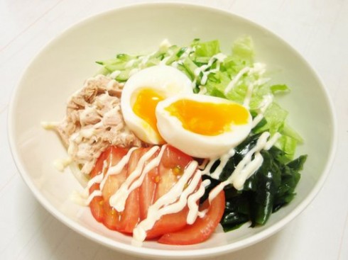Salat mì Udon