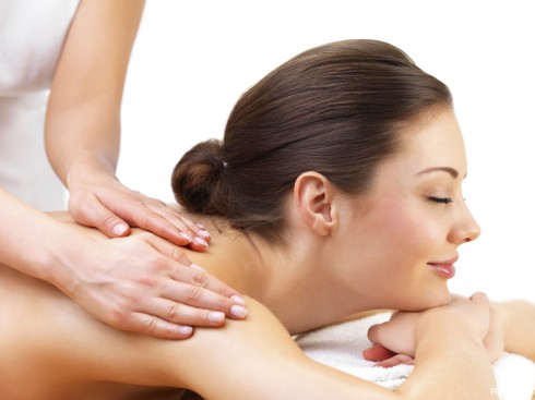 Xoa là một trong những kỹ thuật massage cơ bản nhất, và được sử dụng nhiều nhất