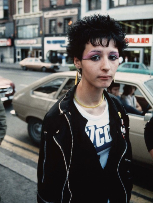 Thời trang bắt đầu có biến chuyển từ sự trỗi dậy của phong cách grunge vào năm 1992.
