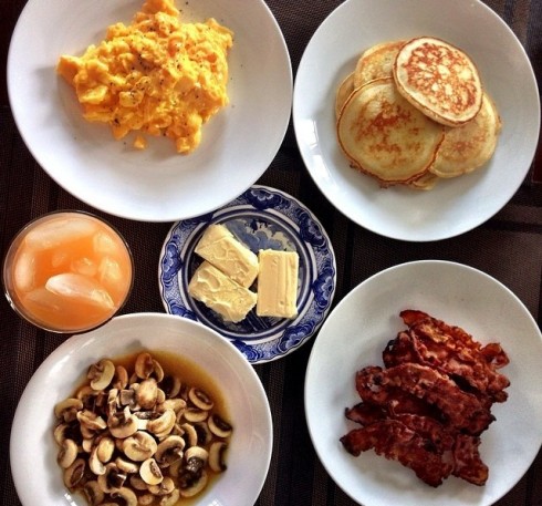 Bữa ăn sáng do Tăng Thanh Hà chuẩn bị thật chu đáo cho chồng mình
