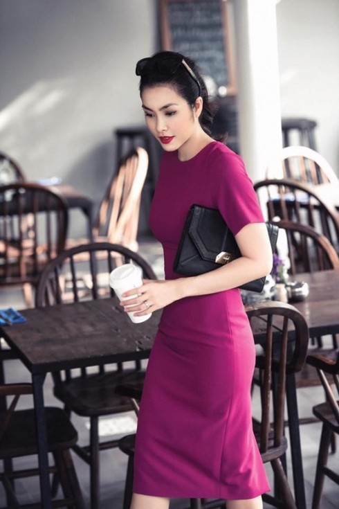 Style thời trang của Tăng Thanh Hà sau khi sinh con toát lên vẻ chững chạc và quý phái hơn