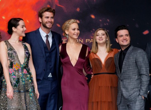 Jenifer-lawrence-tai-le-cong-chieu-phim-the-hunger-game