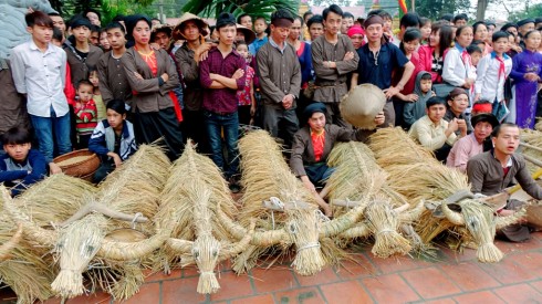 Lễ hội trâu rơm bò rạ