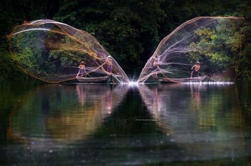 Double Vision Fishing (Thả lưới đánh cá)