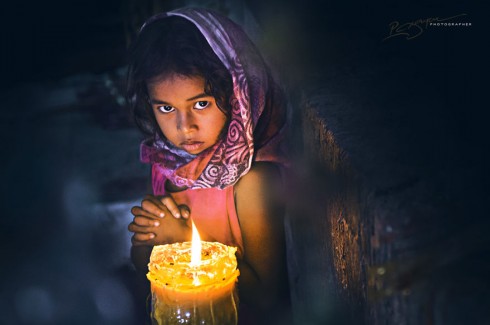 Cham Girl by Candlelight (Cô bé Chăm bên ngọn nến)