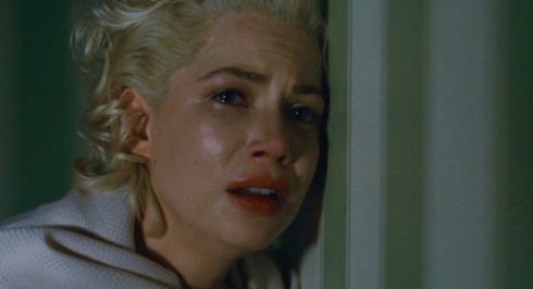 Marilyn trong phim là một cô gái u buồn.