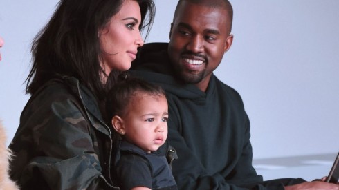 Trong thời gian hạ sinh bé North West vào năm 2013 Kim Kardashian cũng đã phải trải qua nhiều cảm giác đau đớn vì hội chứng nhau thai ăn sâu vào tử cung.