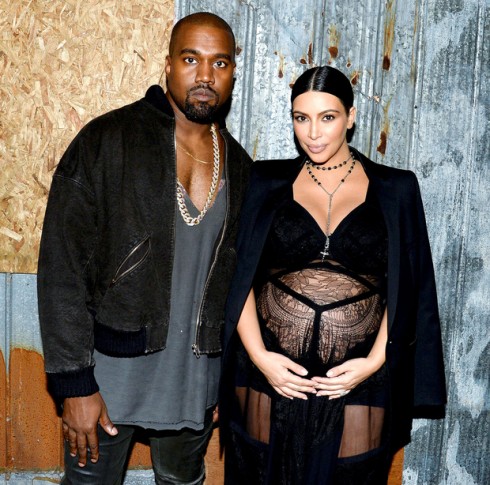 Cặp vợ chồng Kim Kayne tại show thời trang Givenchy tháng 9/2015. Lúc này, khi còn 2 tháng nữa là con trai chào đời, Kim cũng không khỏi lo lắng vì tình trạng của mình.