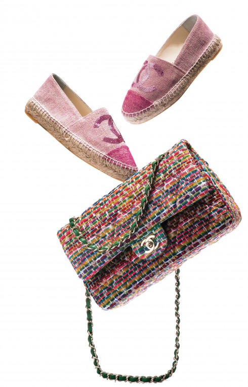 Giày espadrilles & túi xách dây xích Chanel