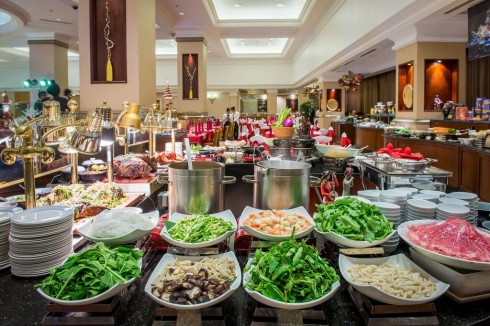 Bữa ăn đầu năm với các món ăn đặc sắc. 
