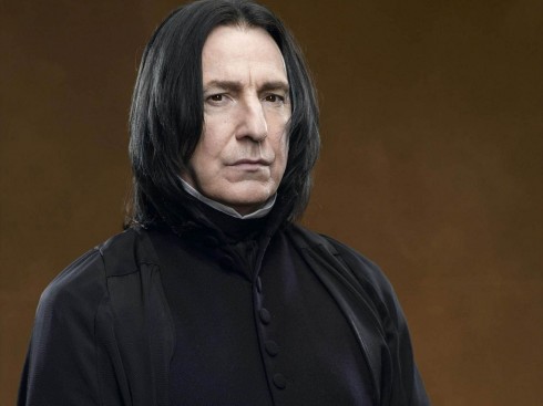 Alan Rickman, hay còn được biết đến như thầy Snape trong loạt phim Harry Potter lừng danh vừa qua đời vào sáng ngày 14/1/2016 vì chứng bệnh ung thư, để lại nỗi niềm xót thương vô hạn trong lòng của hàng triệu khán giả hâm mộ