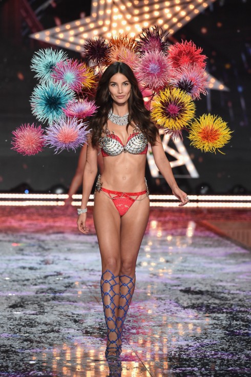 2015 Victoria's Secret Fashion Show - Show