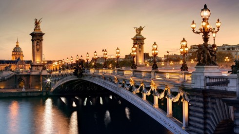 Cầu The Pont Alexandre III tại Pháp