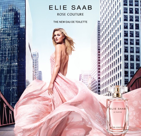 Elie Saab đã vay mượn hình ảnh của những đóa hoa đang tỏa hương ngào ngạt