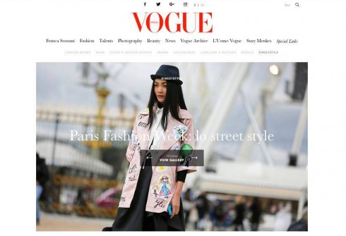 Thùy Trang lại lọt vào tầm ngắm của photographer street style trên ấn phẩm Vogue Ý khi đang đi casting.