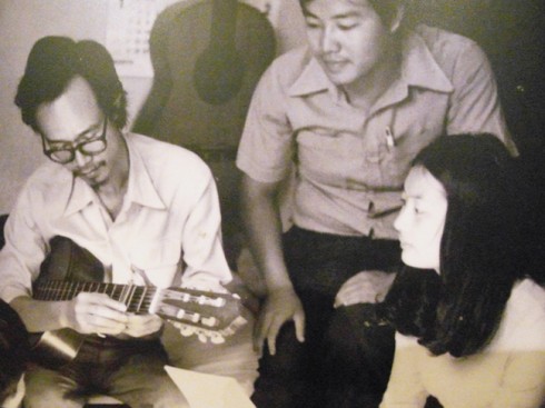 nhạc sĩ thanh tùng - và trịnh công sơn - elle vietnam