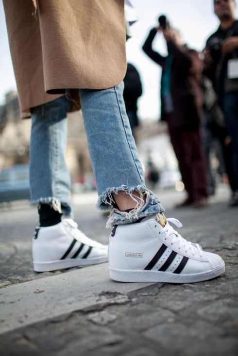 Adidas và Nike là hai thương hiệu giày thể thao xuất hiện nhiều nhất trên đường phố.