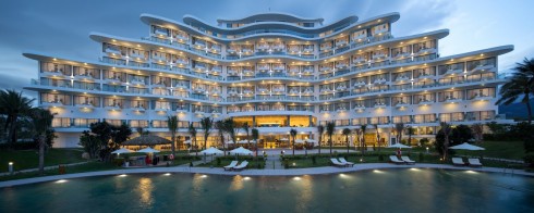 Đây là resort cao cấp 5 sao đầu tiên được xây dựng tại Vịnh Cam Ranh