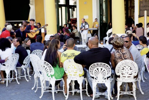 Du lịch Cuba: Havana - Khung cửa sổ nhìn ra Caribê - ELLE.VN