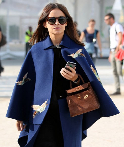 Chiếc túi Hermes Kelly trên tay của Miroslava Duma.