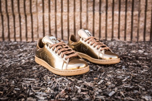 raf-simons-x-adidas-stan-smith-copper-3-2048x2048-1-870x580-1459081150357