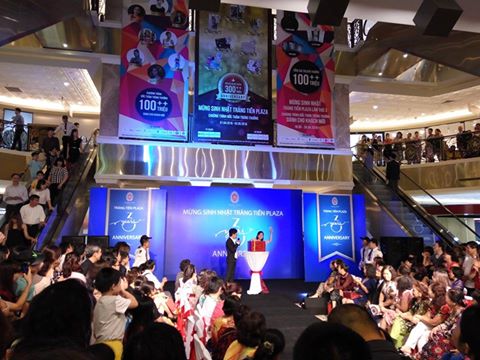 Tràng Tiền Plaza đón sinh nhật lần thứ 3 bằng một đêm diễn ấn tượng. 
