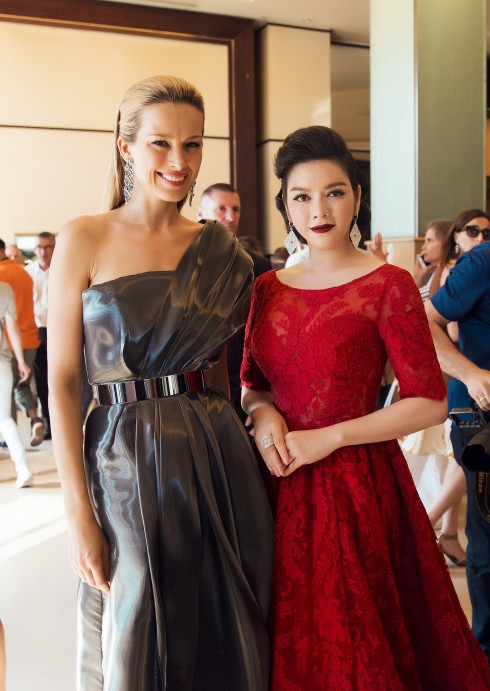 Lý Nhã Kỳ nổi bật với sắc đỏ cổ điển tại Cannes 2016 09