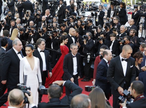 Lý Nhã Kỳ nổi bật với sắc đỏ cổ điển tại Cannes 2016 13