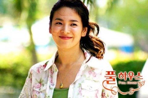 Kiểu tóc ấn tượng của Song Hye Kyo qua từng thời kì - ELLE Việt Nam (6)