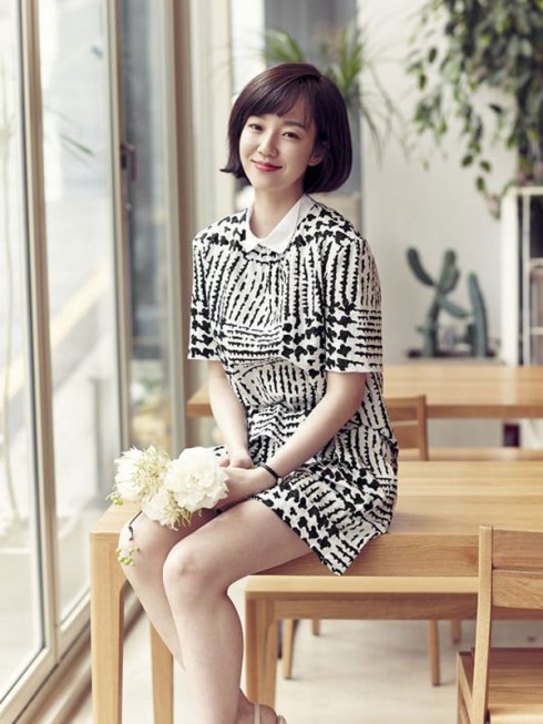 Nữ diễn viên Lim Soo Jung trẻ trung ở ngưỡng U40 6