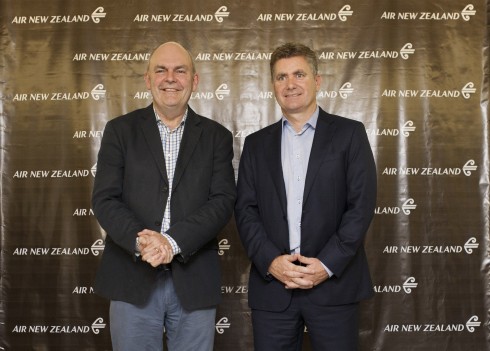 Bộ trưởng Phát triển Kinh tế New Zealand Hon. Steven Joyce, Giám đốc Bán hàng và Thương Mại Air New Zealand Cam Wallace