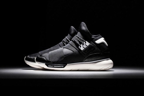 Yohji Yamamoto – sức sáng tạo bền bỉ của thời trang avant-garde đương đại sneaker Y3 Qasa for Adidas