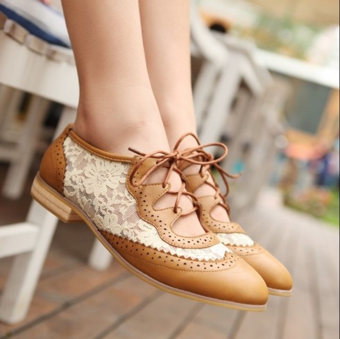 Phong cách thời trang boho chic qua giày oxfords