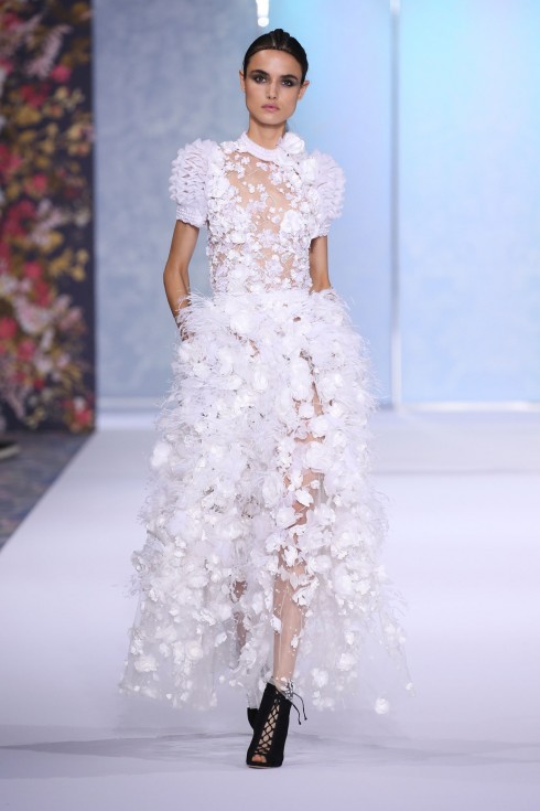  Ralph & Russo đem lại sự trẻ trung cho những thiết kế xa hoa tại Paris Haute Couture Fashion Week 