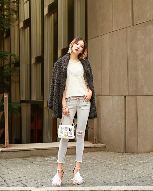 Chiếc túi yêu thích của Karlie Kloss - Nữ diễn viên châu Á Irene Kim
